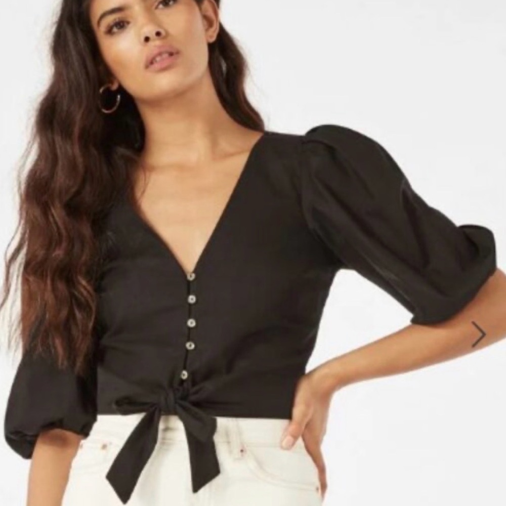 JustFab medium v-neck tie front crop top puff sleeve blouse Black Linen Blend
